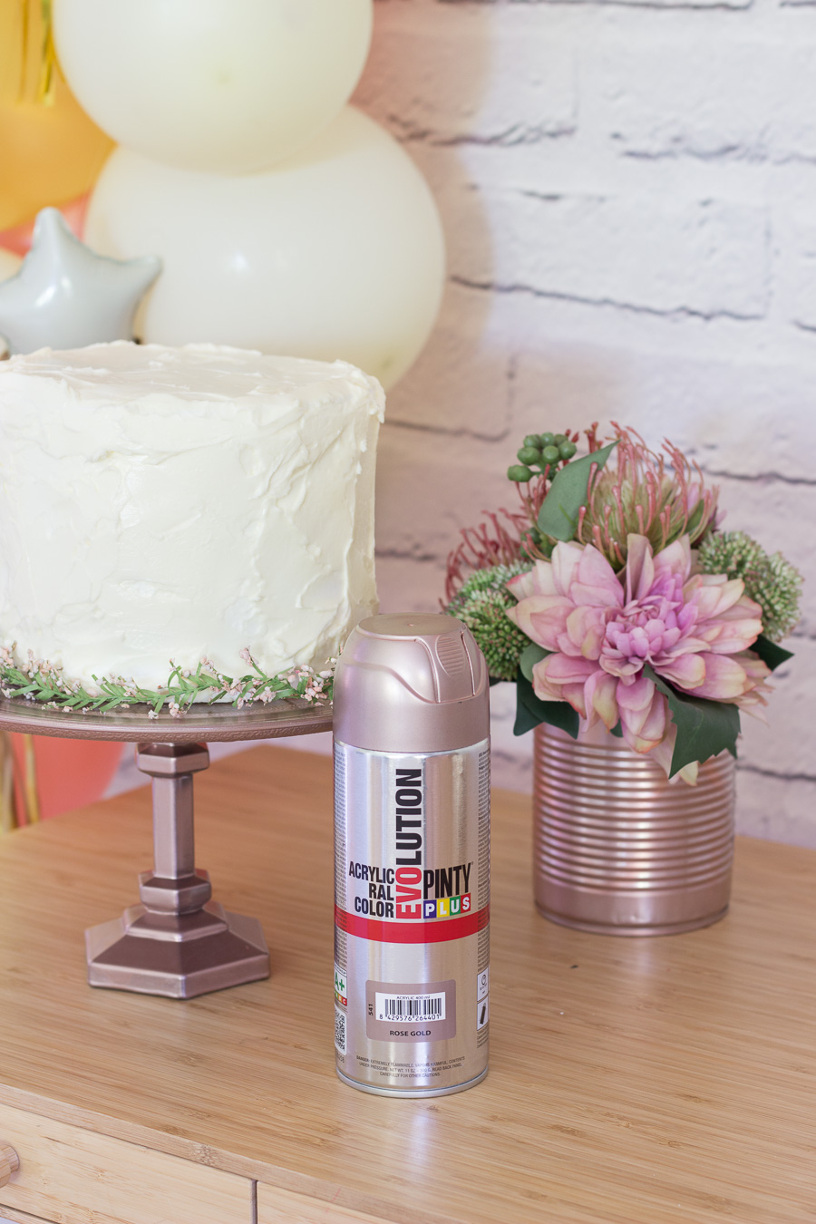 How to make a cake stand with rose gold spray paint - Pintyplus